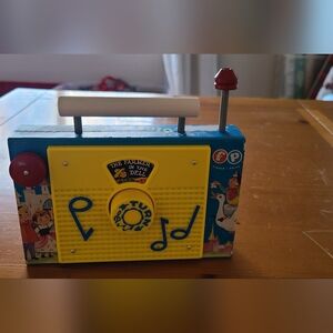 Fisher Price wind up 'radio toy'